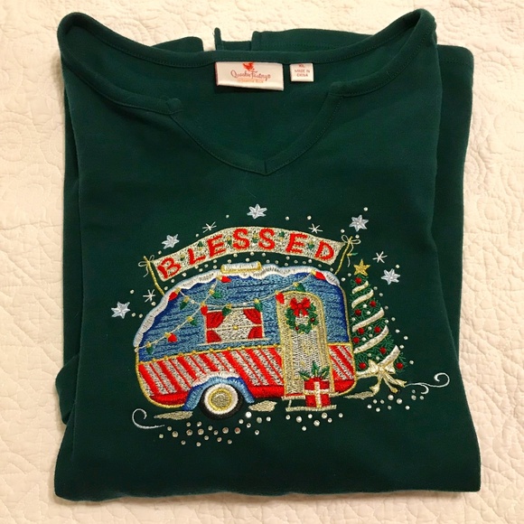 QF forest green 3/4 sleeve top with holiday camper — sparkly! (XL) - Picture 1 of 16